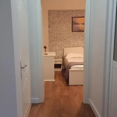 Отель Klironomi