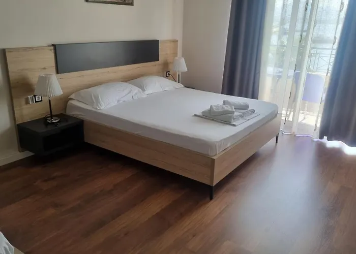 Hotel Klironomi *