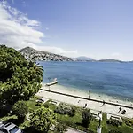 Hotel Klironomi *