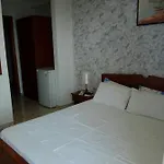 Hotel Klironomi *