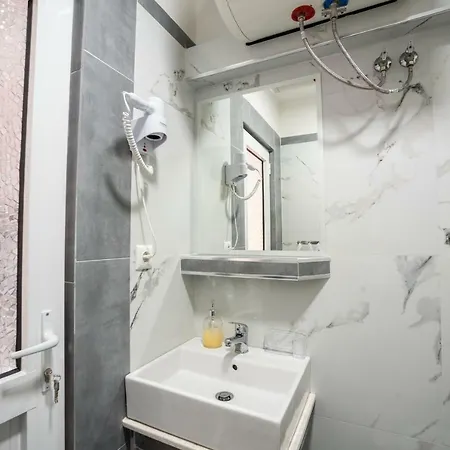 Klironomi Hotel Sarandë